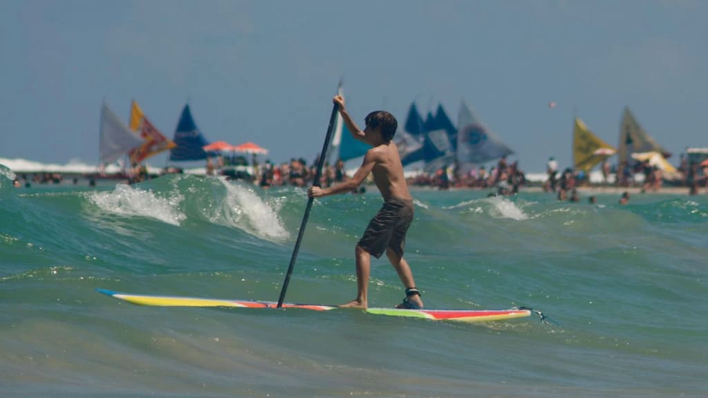 Stand up surf in Maracaipe and Cupe Beaches