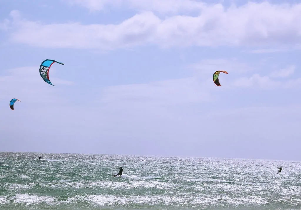 Esportes aquáticos e de vento: Kitesurf em Porto de Galinhas